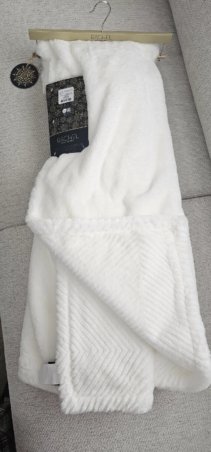 Rachel Roy Faux Fur Throw Blanket image indicator(3)