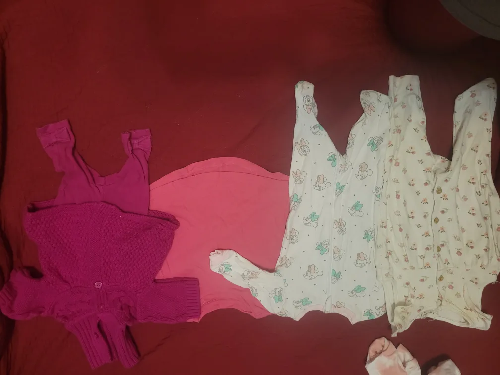 Baby Clothes Bundle - image indicator(3)