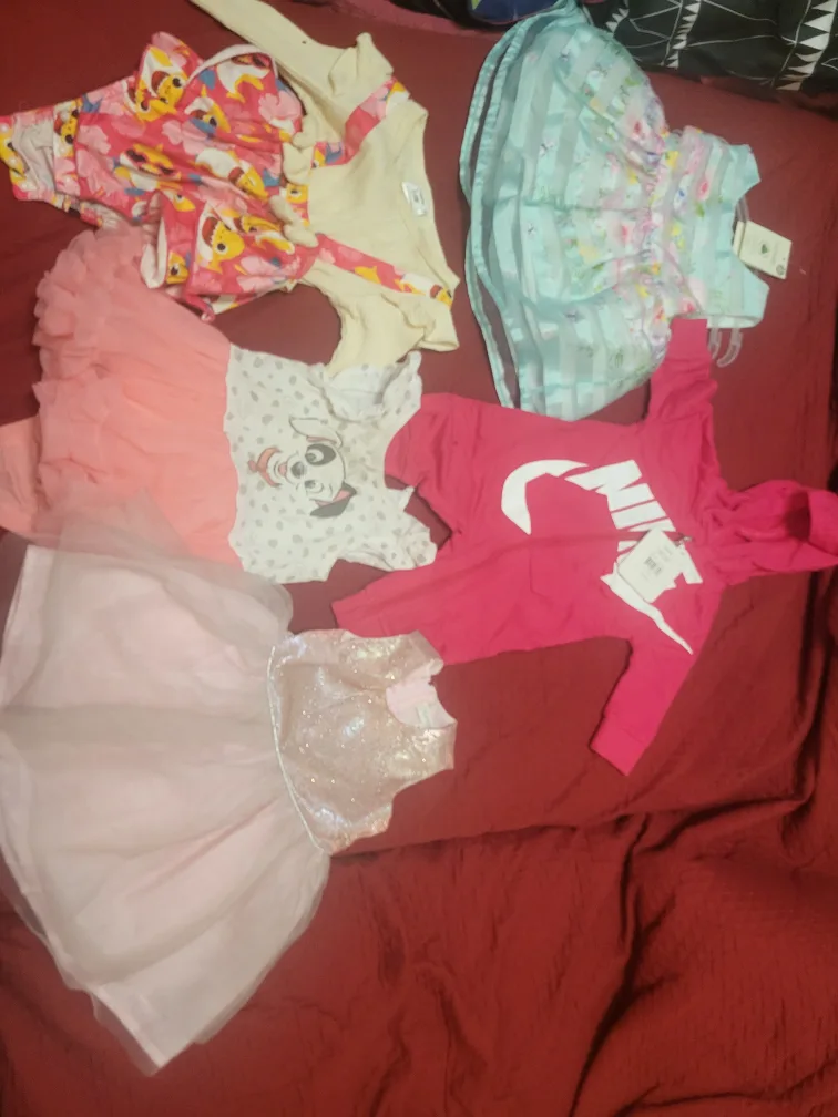 Baby Clothes Bundle - image indicator(5)