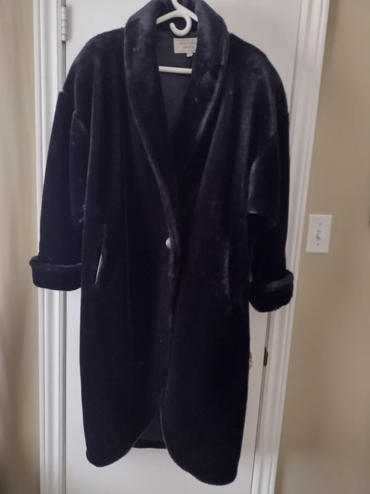 Beechers Brook Black Faux Fur Coat image indicator(2)