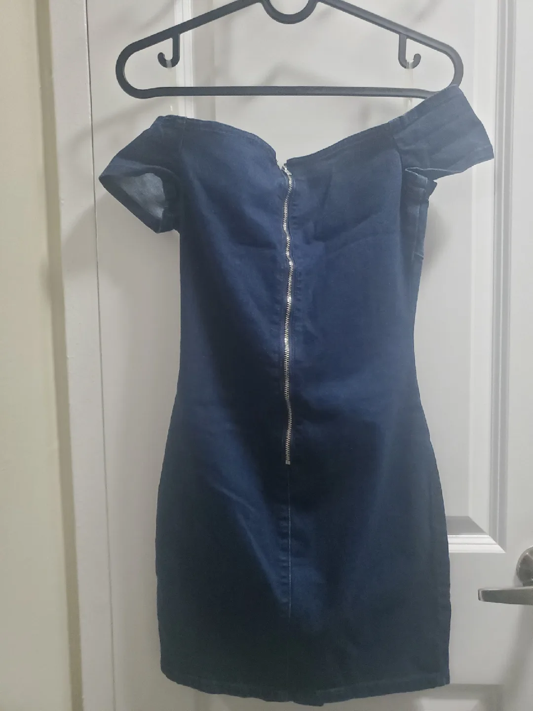 Guess dark wash denim dress XS image indicator(2)
