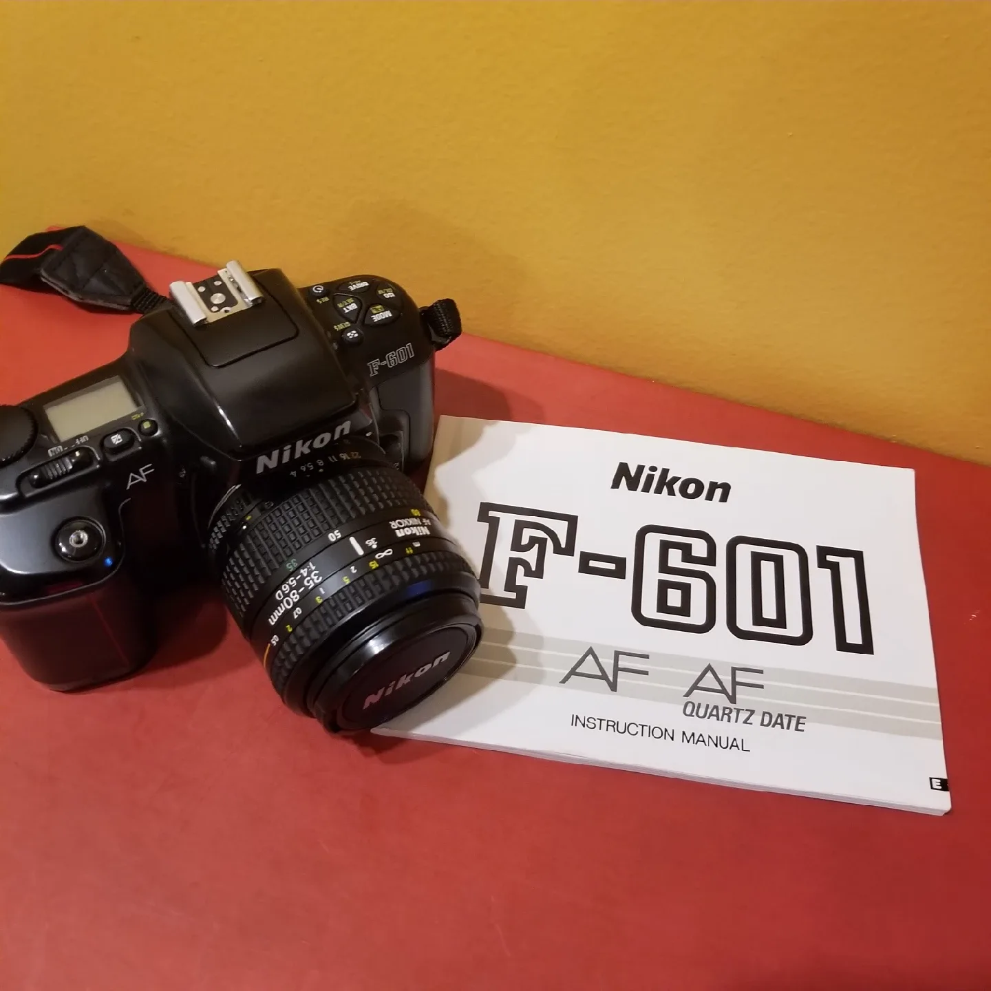 Nikon F-601 AF Film Camera with 35-80mm Lens image indicator(2)