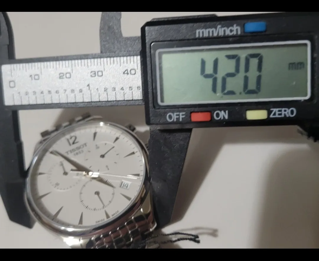 Tissot Swiss Watch with Box for sale image indicator(5)