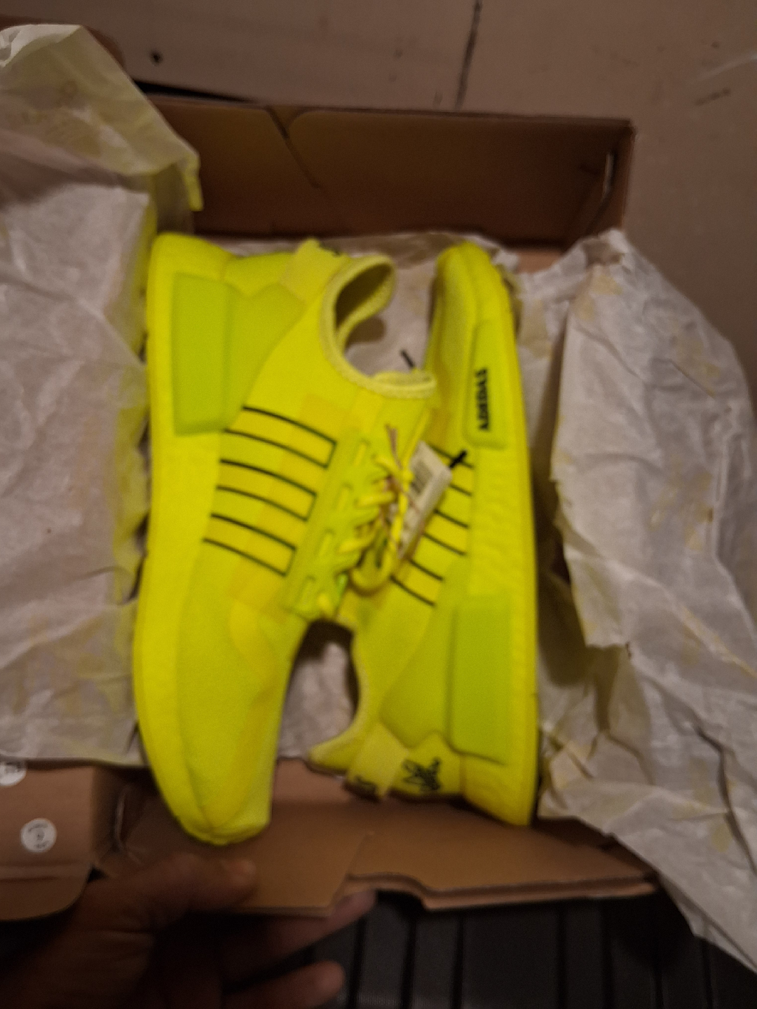 Adidas NMD R1 V2 Yellow Size 9 - photo 3