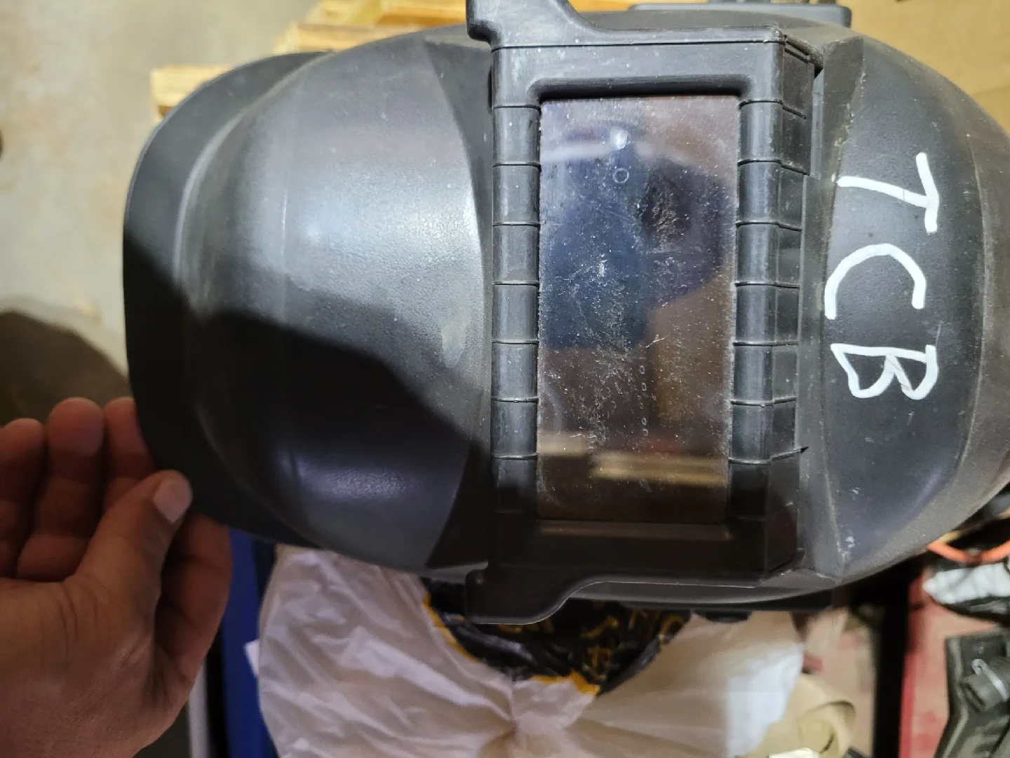 Dynamic Welding Helmet image indicator(2)
