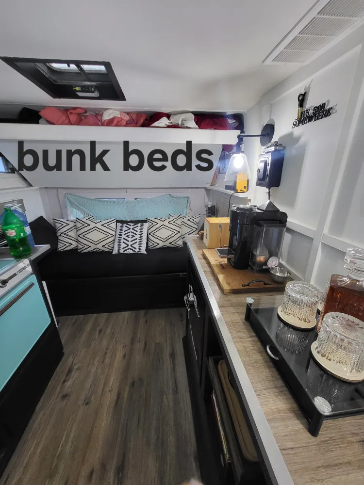 Restored 16ft Vintage Travel Trailer image indicator(4)