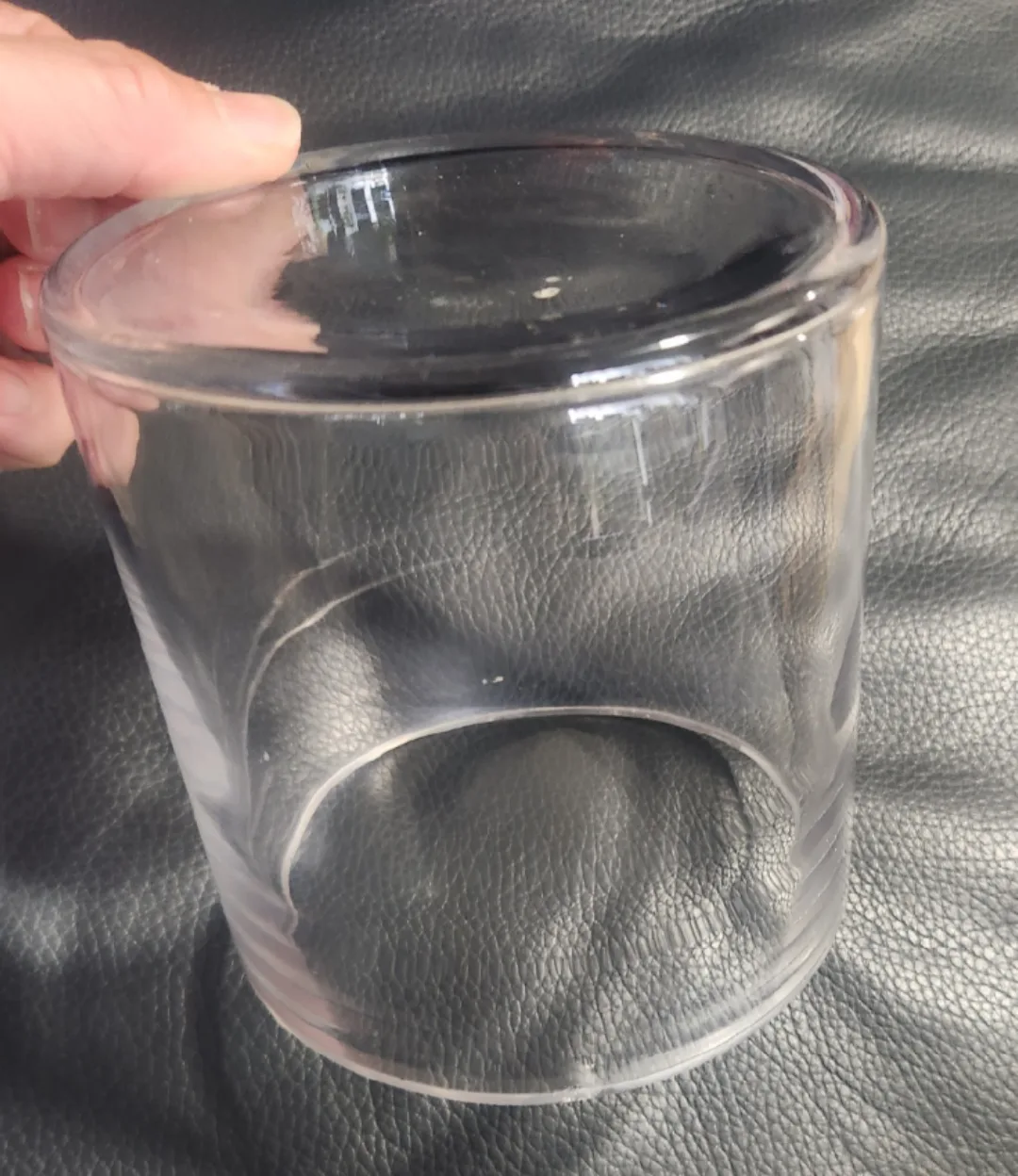 Clear Glass Vase image indicator(3)