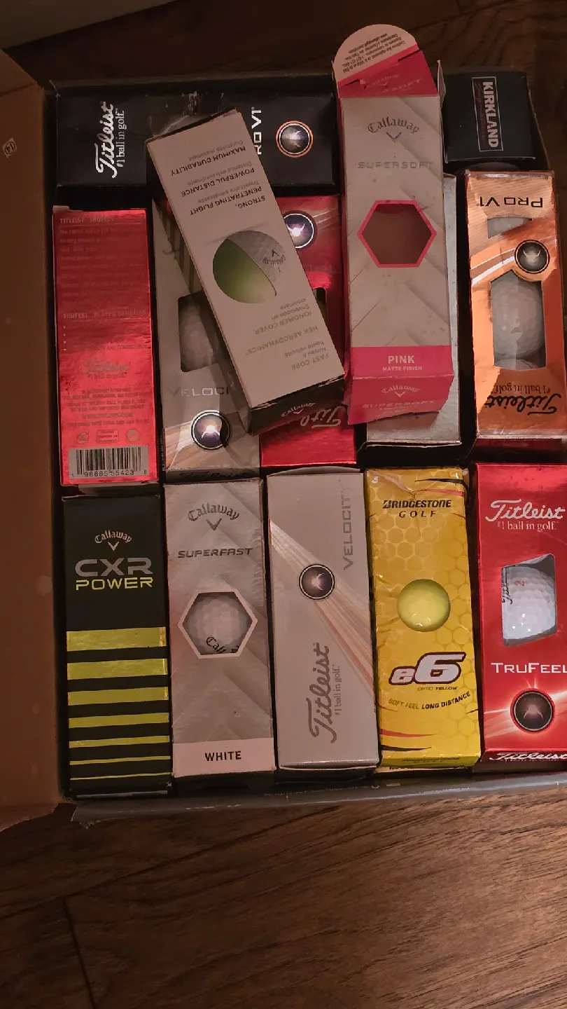 Mixed Golf Balls - Titleist, Srixon, Callaway image indicator(2)