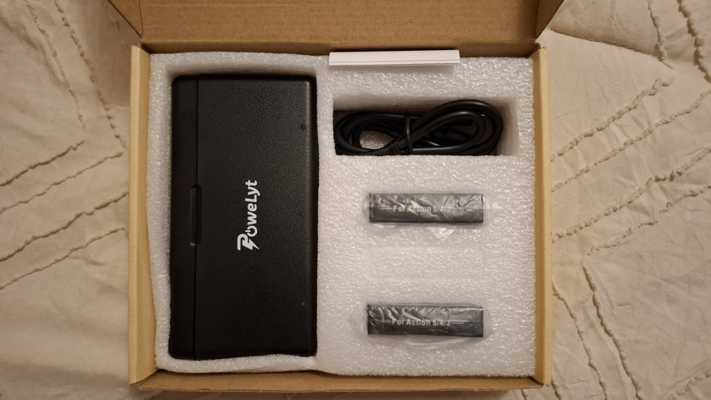 Powelyt Charger + 2 Batteries for DJI Osmo Action 3, 4, 5 pro, 6 - photo 2