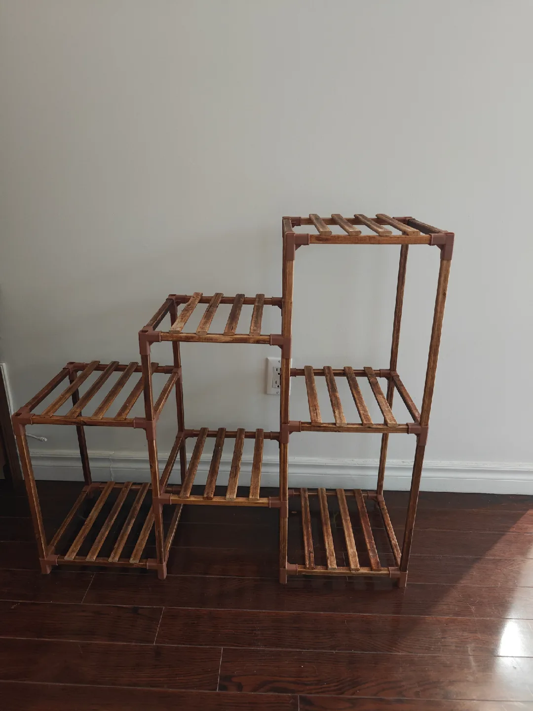 7-tier Wooden Plant Stand image indicator(2)