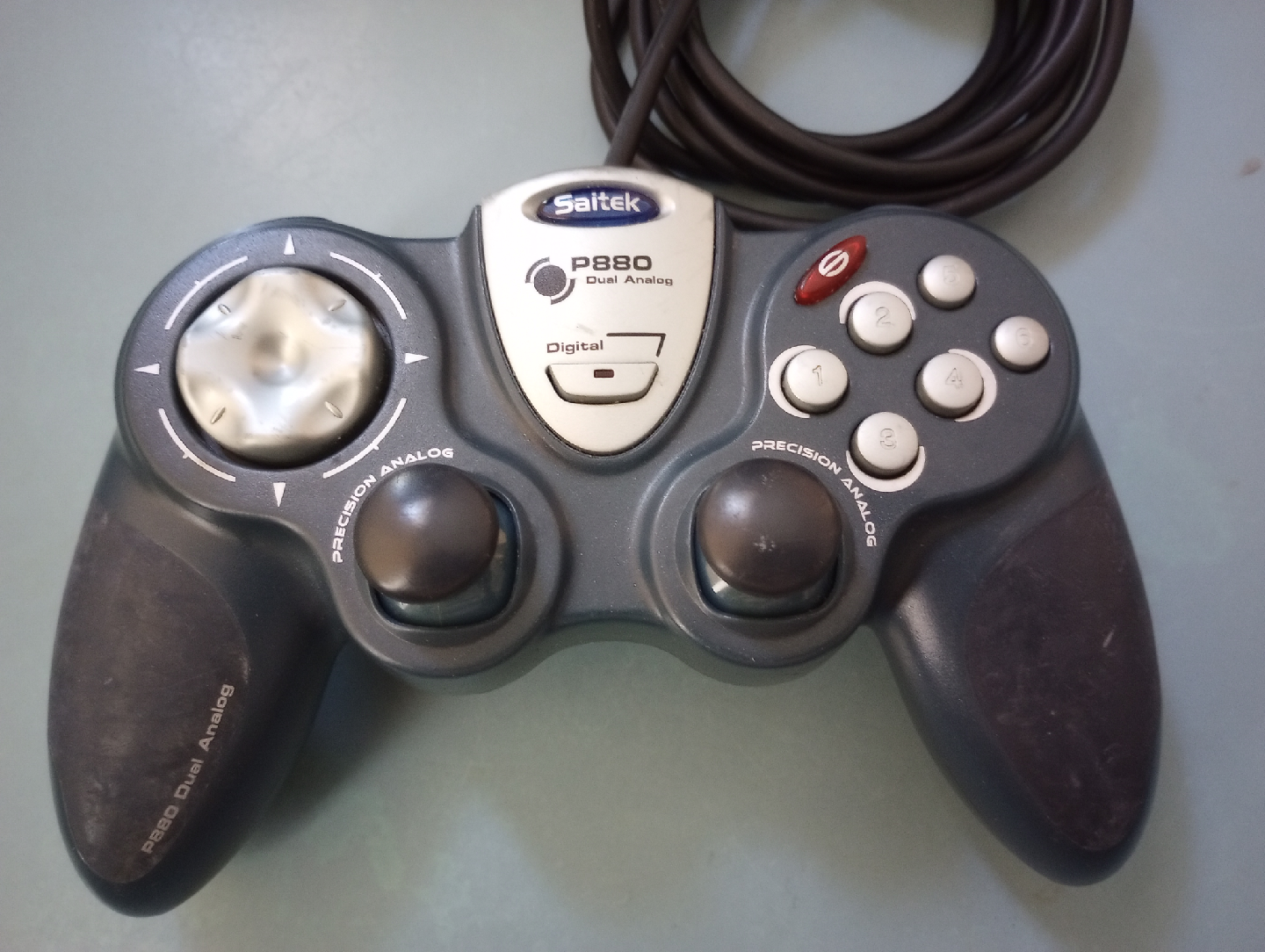 Saitek P880 Gamepad - photo 3