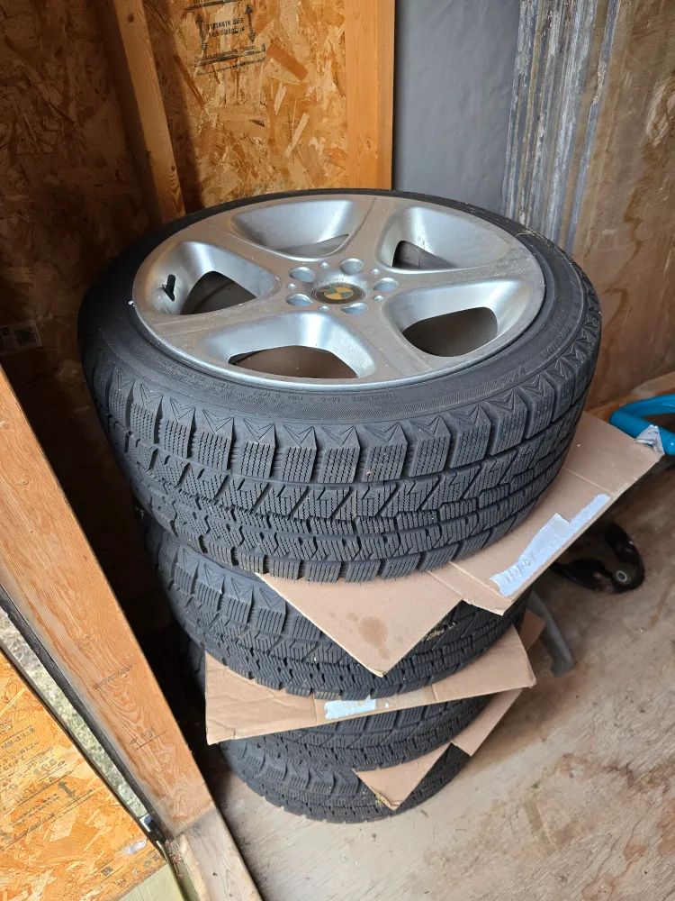 Bmw X5 winter rims and tires image indicator(5)