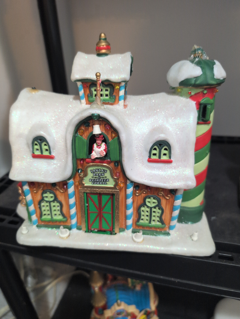 Santa's Barn Reindeer Corral Figurine