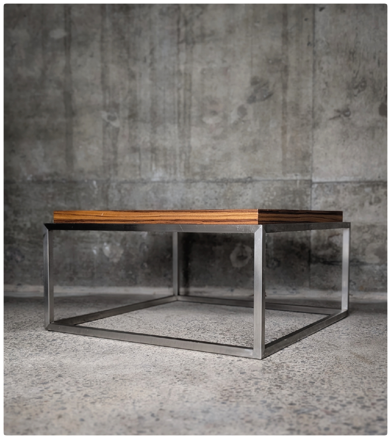 coffee table - photo 3