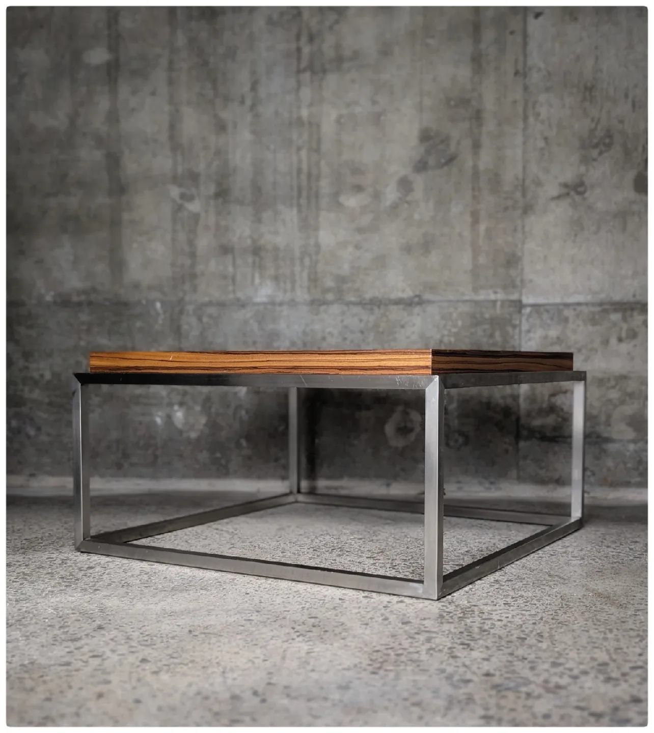 coffee table image indicator(3)