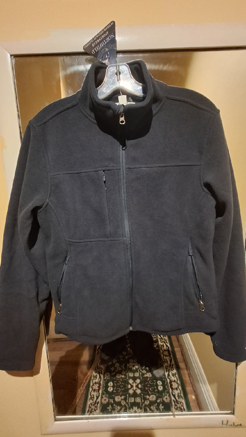 Northfield Sportswear Fleece Jacket - Size M