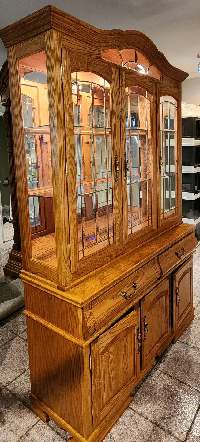 Solid Oak Hutch & Buffet – Lighted Display image indicator(2)