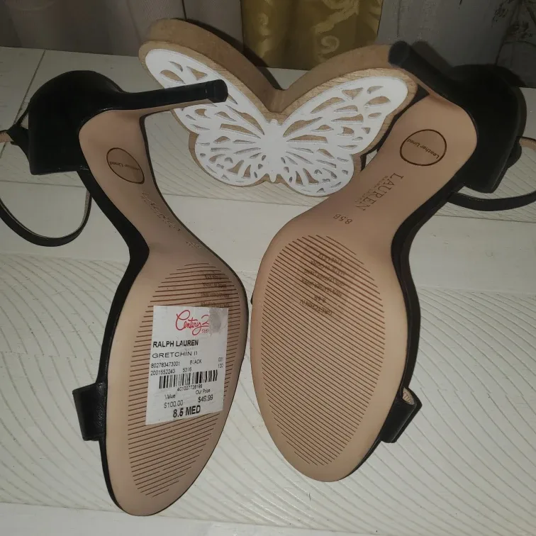 Lauren Ralph Lauren Black Heels image indicator(6)