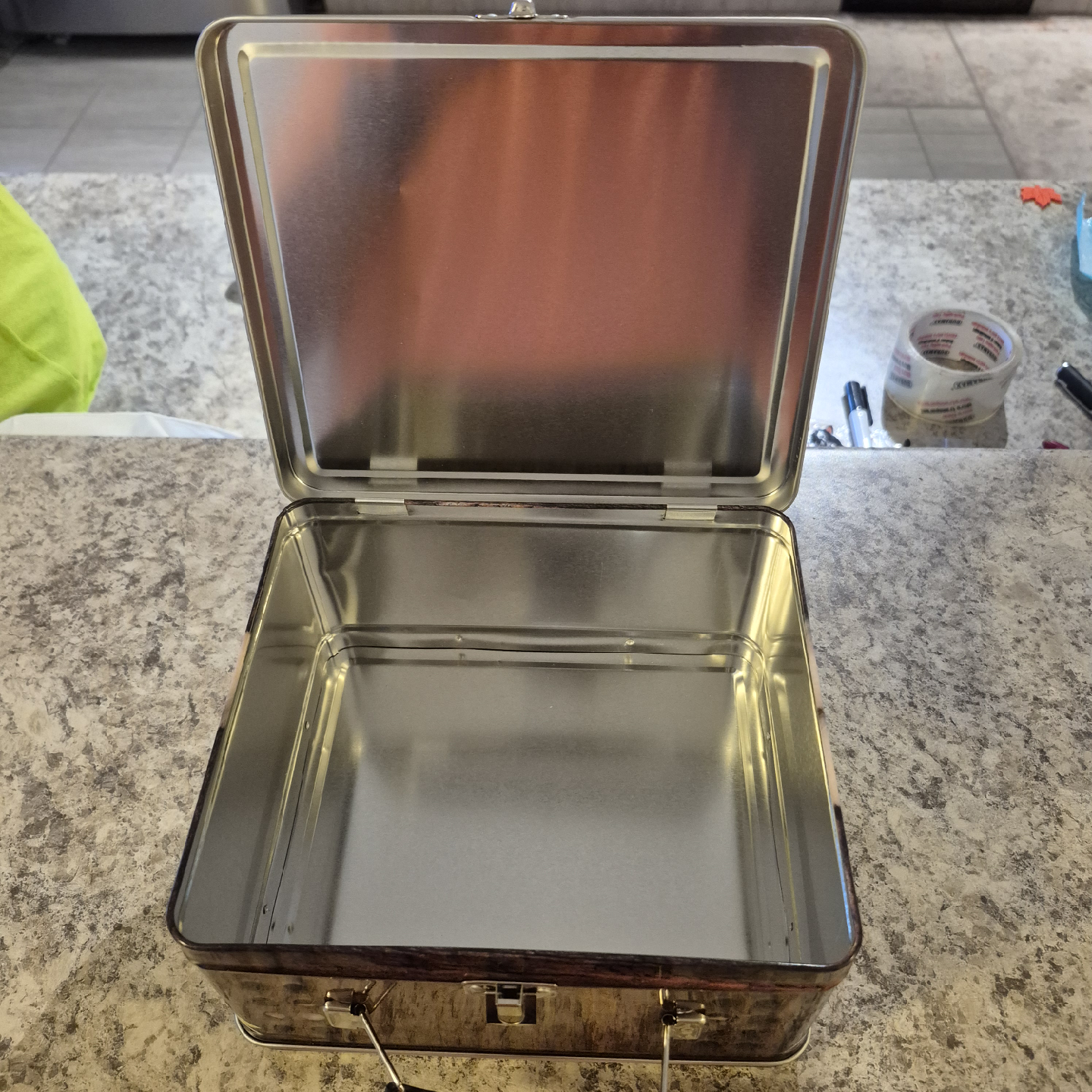 Gremlins Mogwai Metal Lunch Box - photo 3