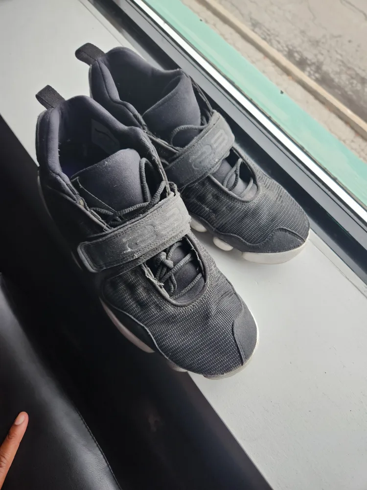 Jordan Jumpman 13 Black Shoes - Size 10 image indicator(6)