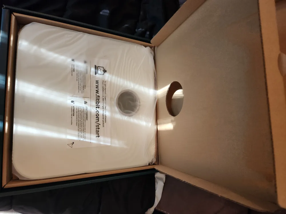 Fitbit Aria Wi-Fi Smart Scale - New in Box! image indicator(3)