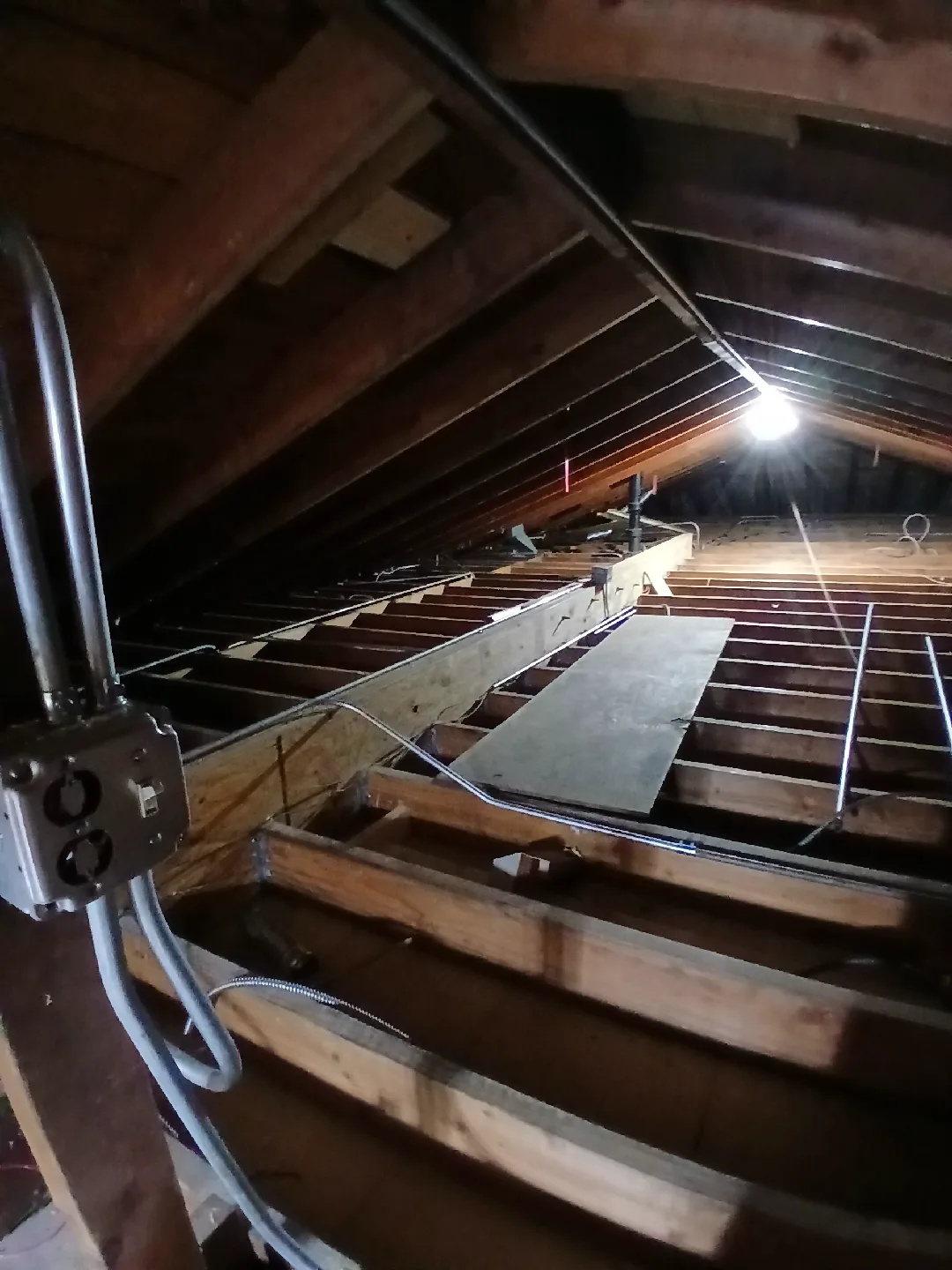 spray foam and insulation image indicator(2)