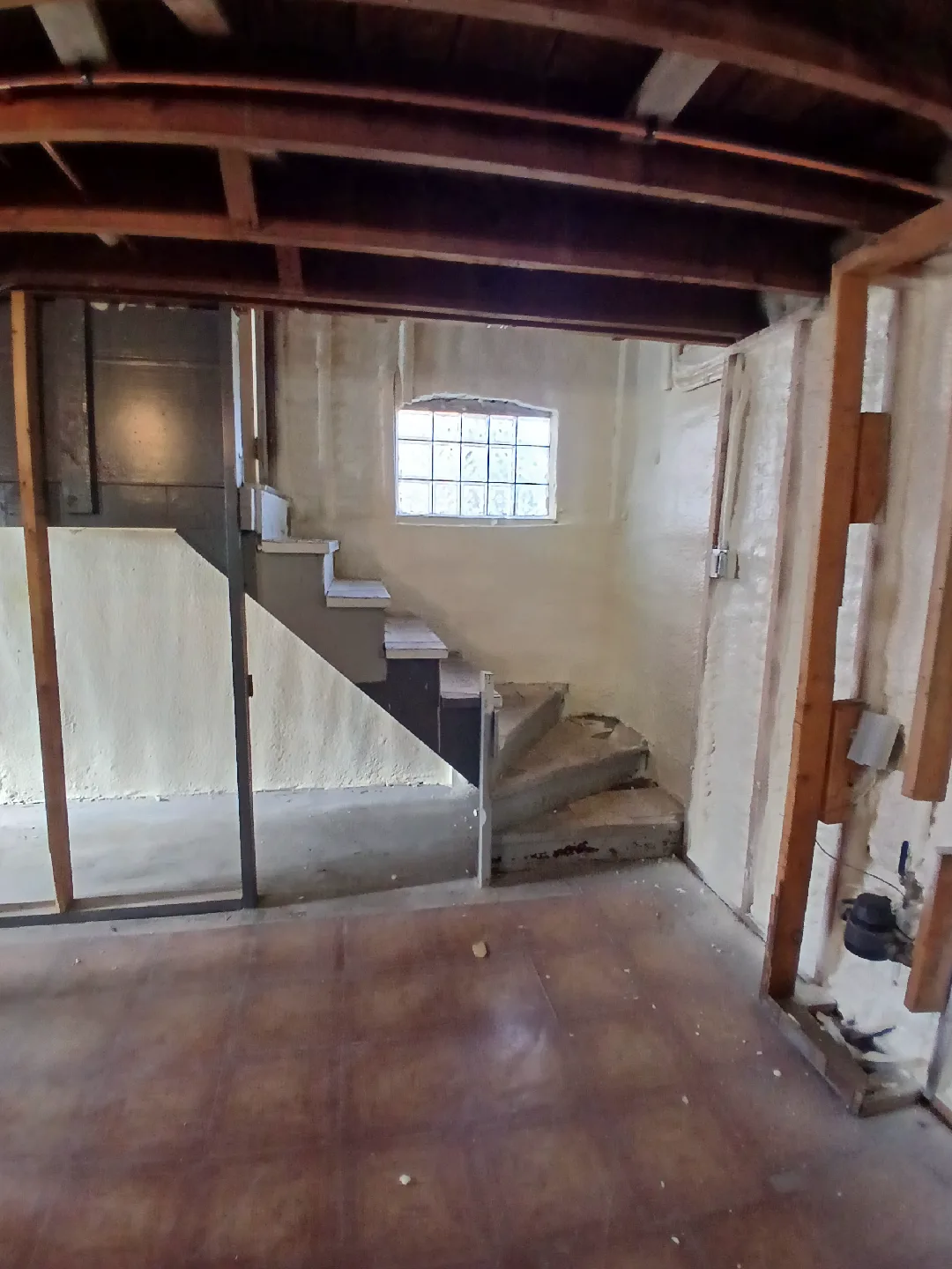 spray foam and insulation image indicator(5)