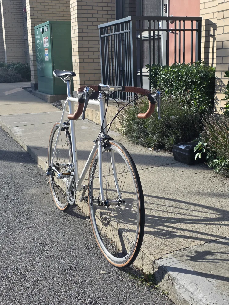 Refurbished Rebuilt Vintage Specialized Sirrus/Allez Road Bike image indicator(2)