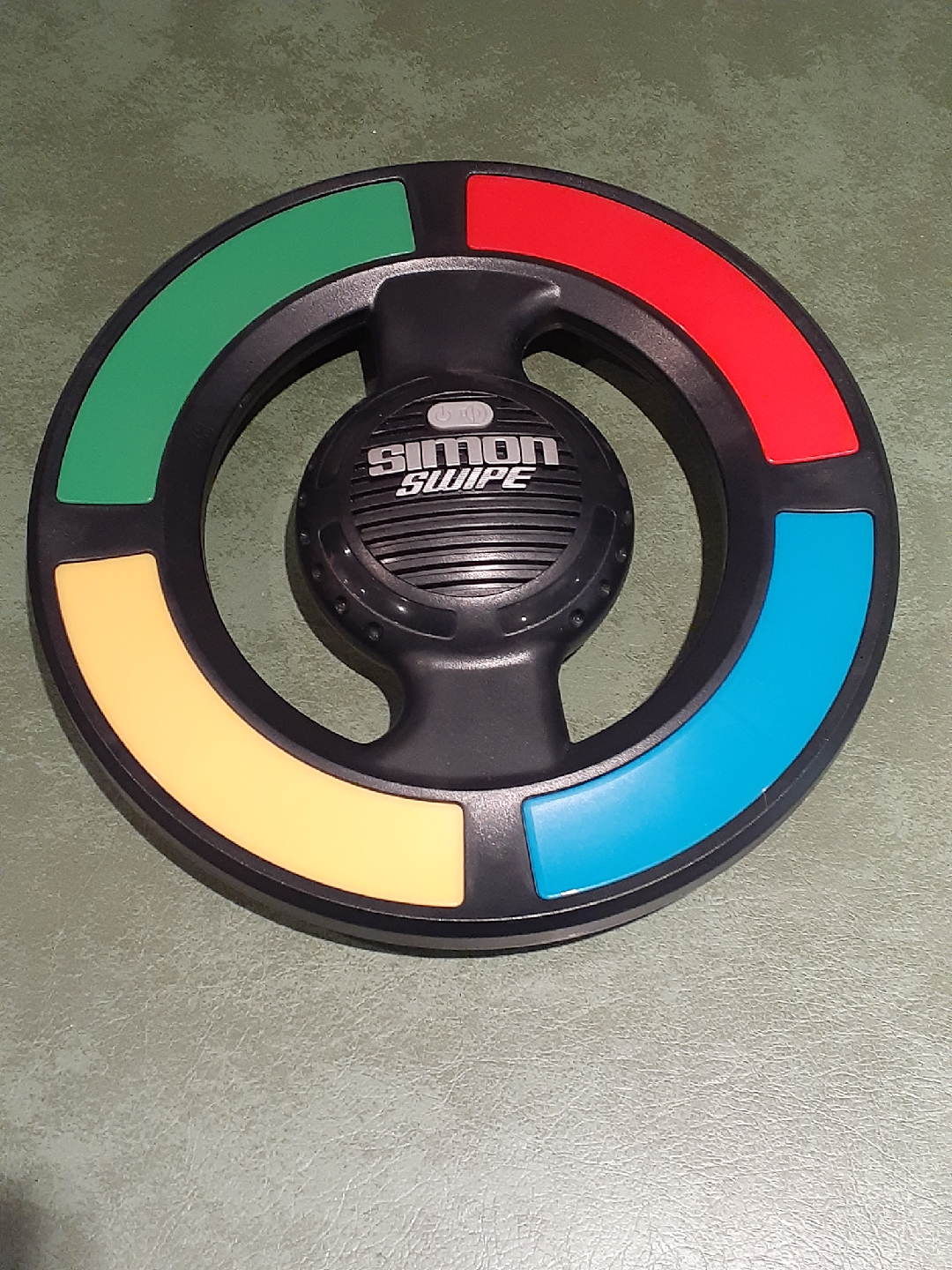 Simon Swipe Game with brand new batteries