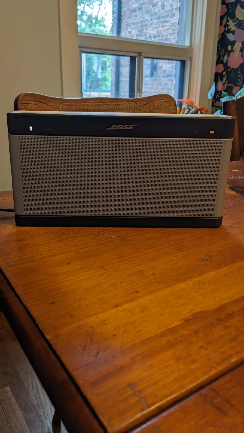 Bose SoundLink Bluetooth Speaker