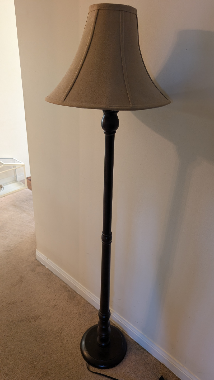 🥕Floor Lamp with Beige Shade