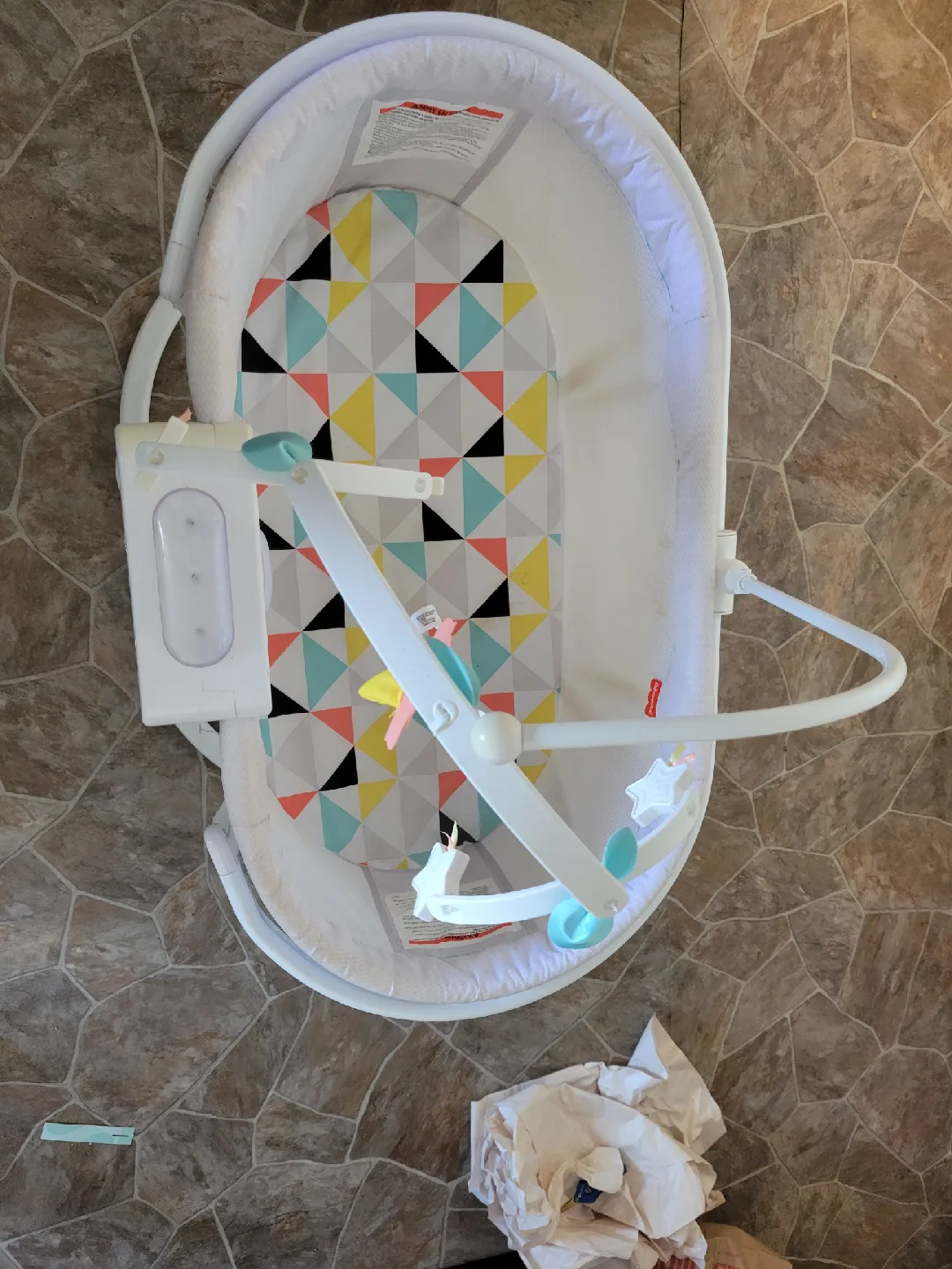 Fisher-Price Soothing Motions Bassinet - Great Condition! image indicator(2)