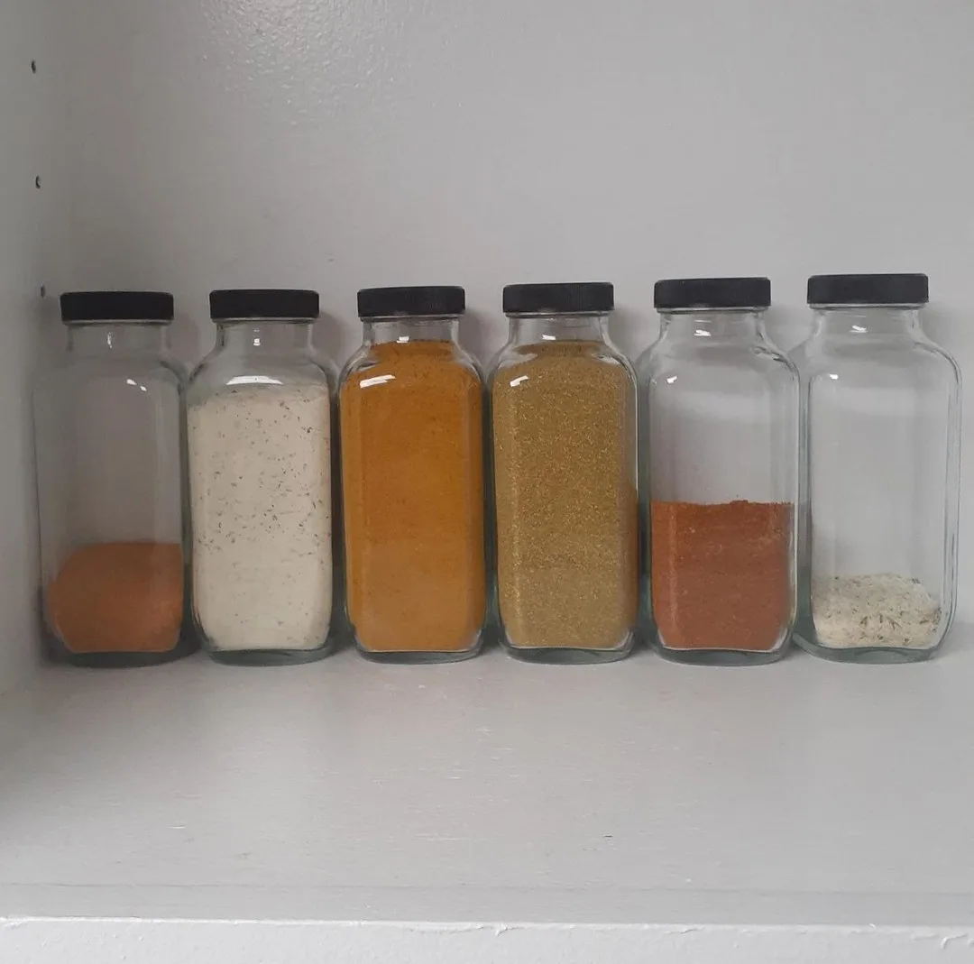 17 oz Glass Spice Jars - Set of 11 image indicator(3)