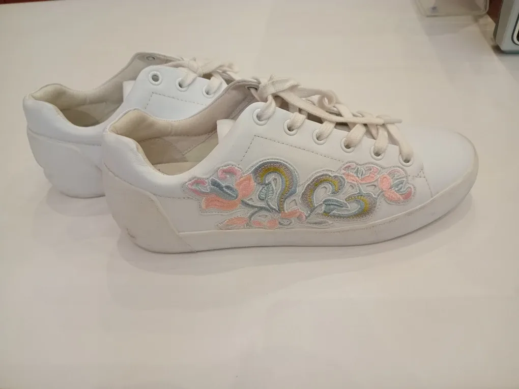 White ASH Sneakers with Floral Design image indicator(3)