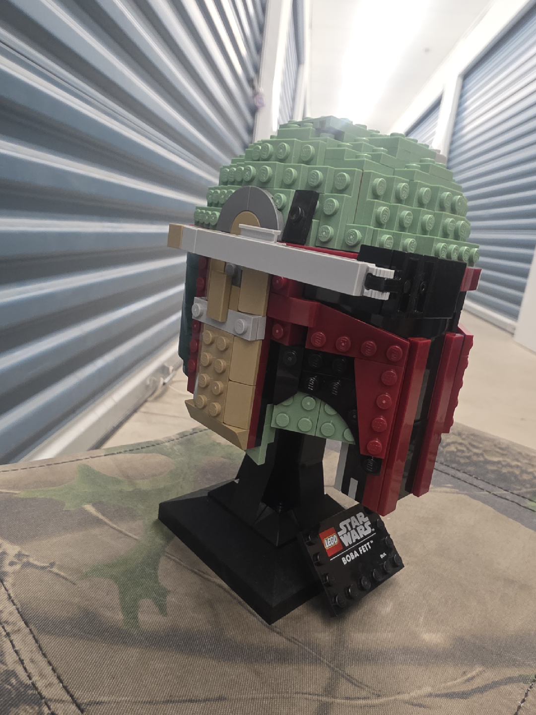 LEGO Star Wars Boba Fett Helmet - photo 3