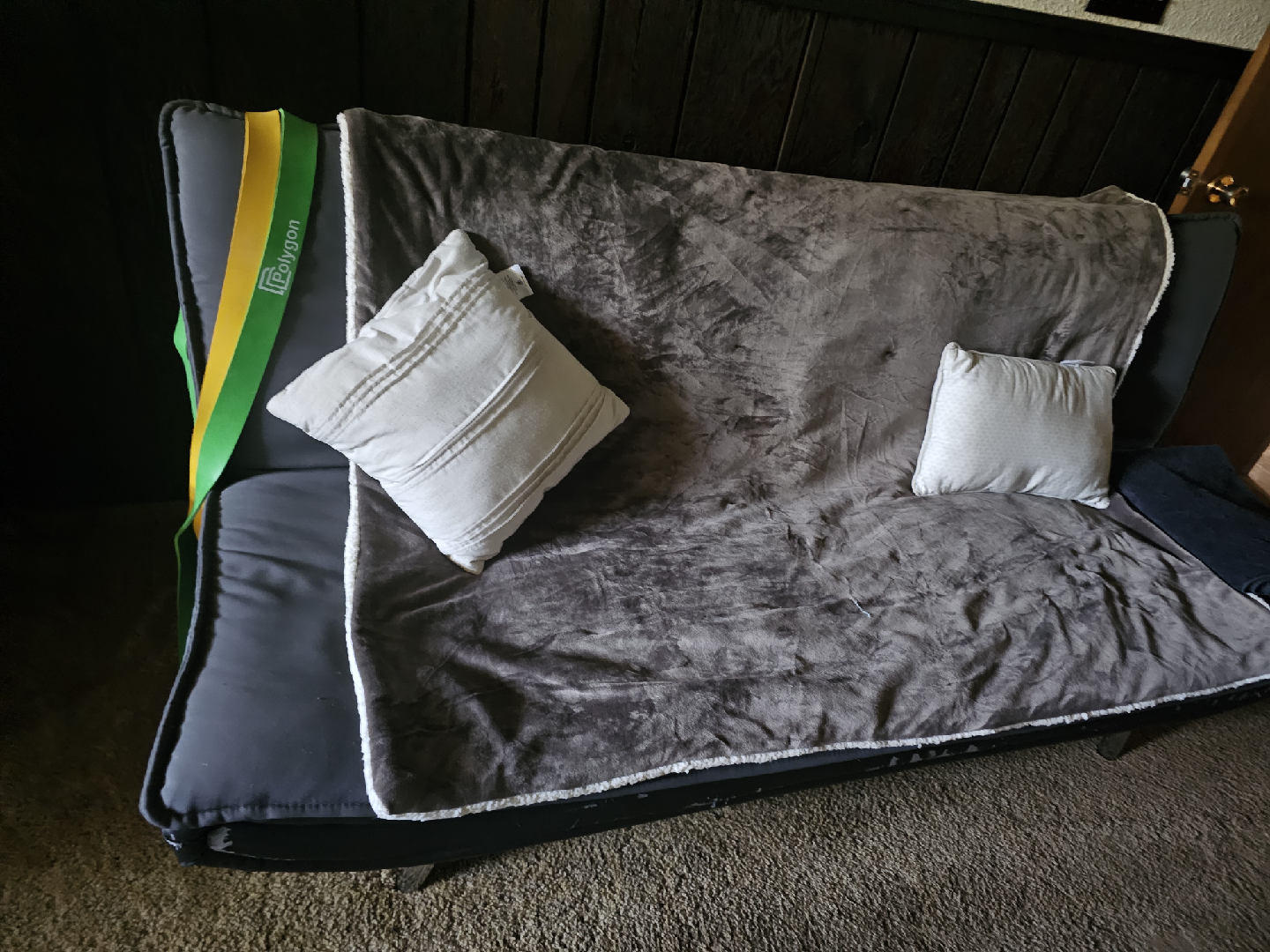 futon - photo 2