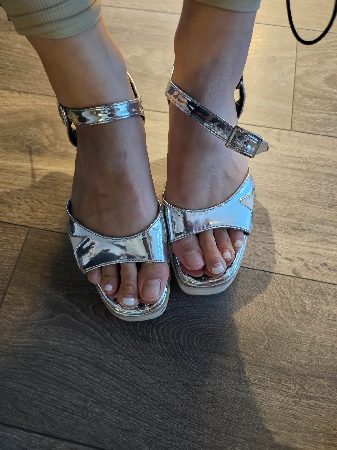 MA&NTIANE Silver Platform Sandals - Size 6 image indicator(7)