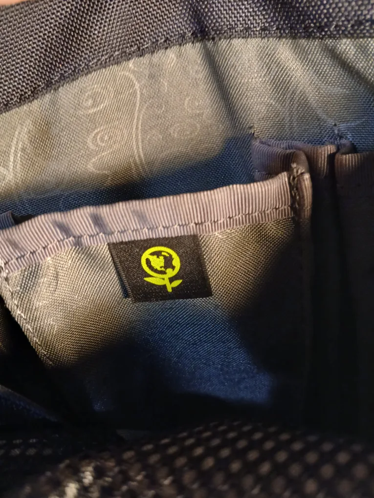 REI Floral Pattern image indicator(2)