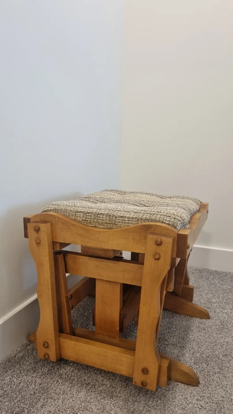 Wooden Rocking Stool image indicator(2)