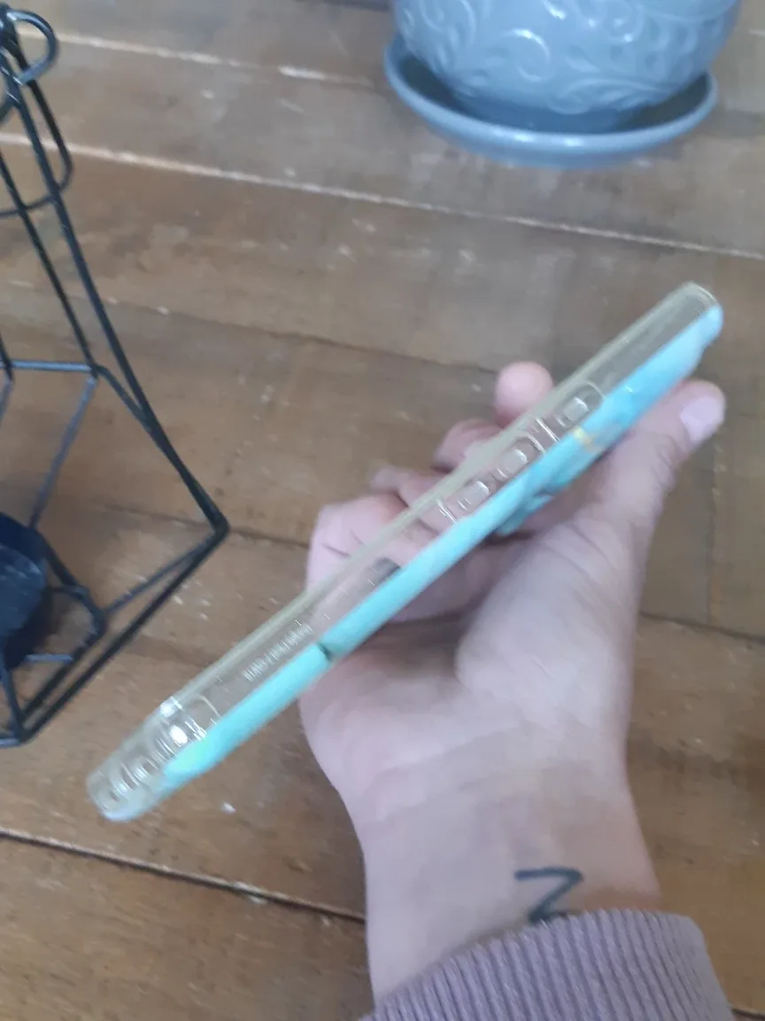 Aqua Tones Google Pixel 7 phone case image indicator(4)