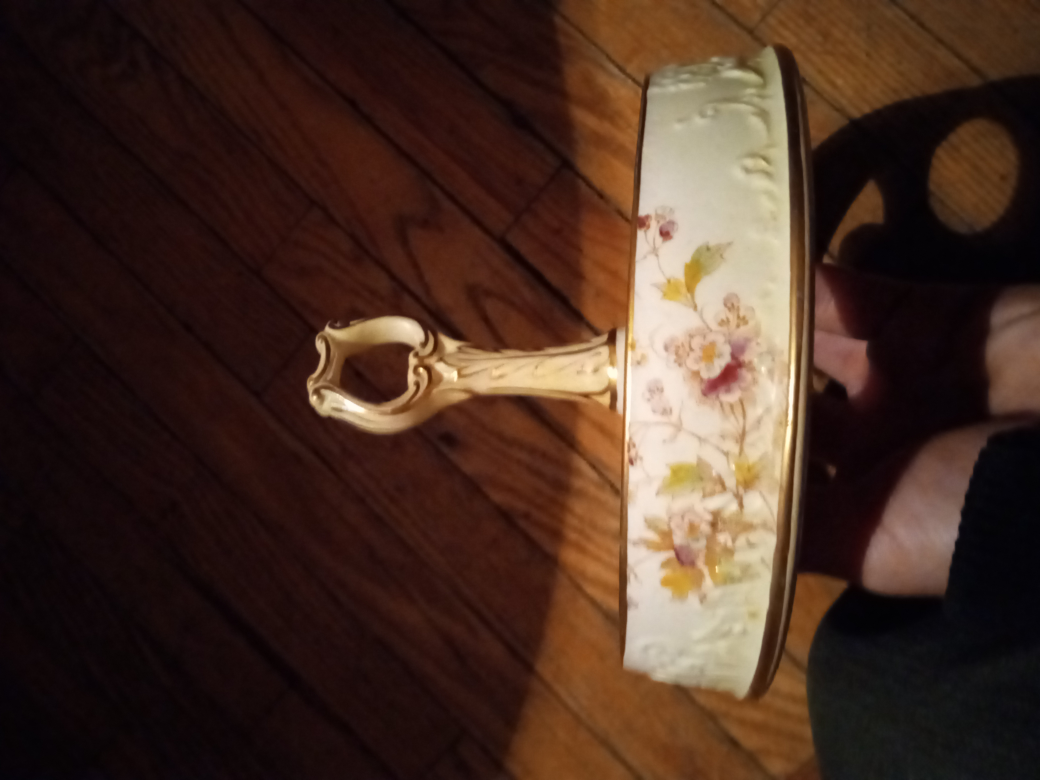 Vintage Floral Egg Holder - photo 4