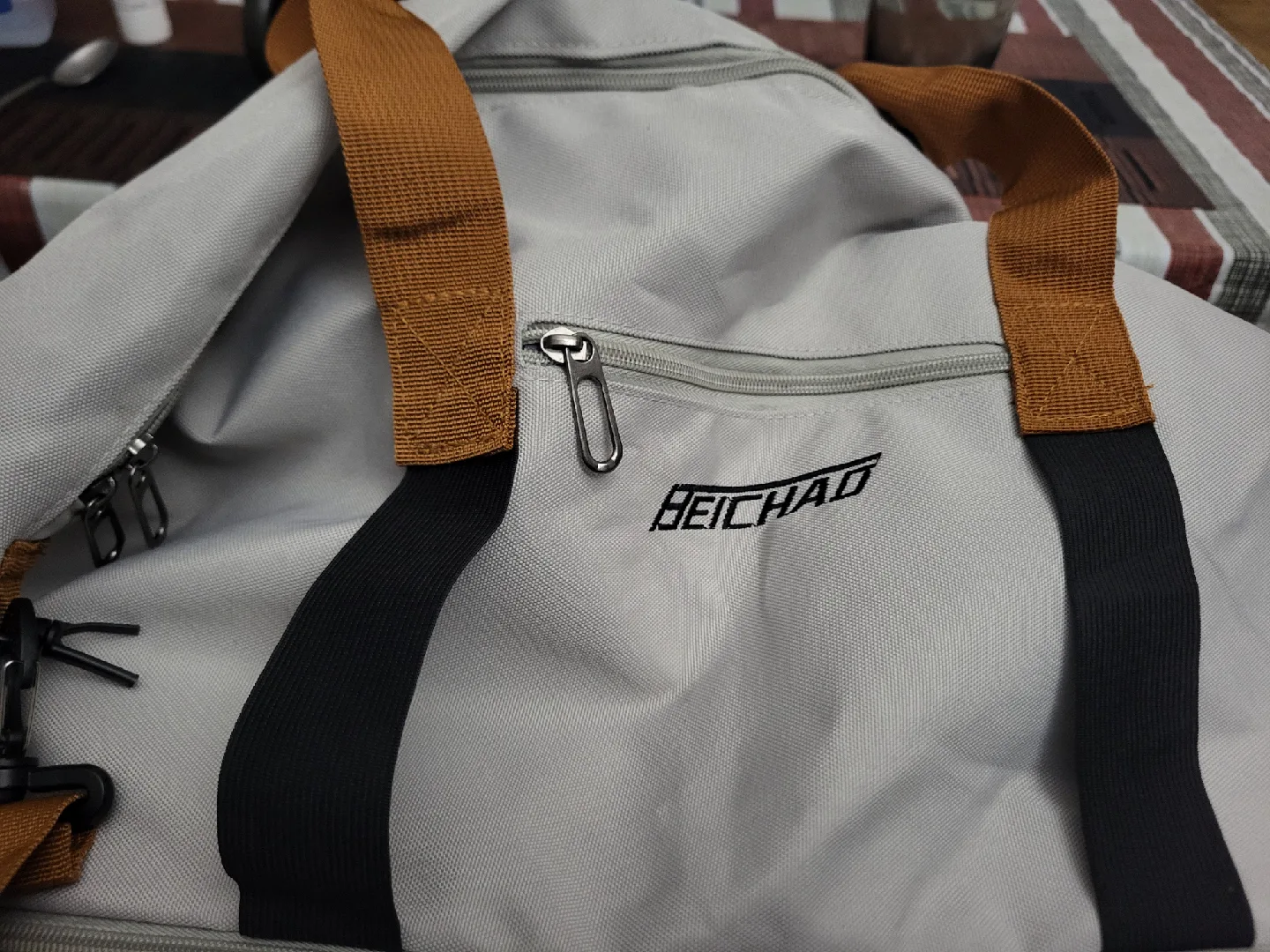 Beichad Grey Duffle Bag