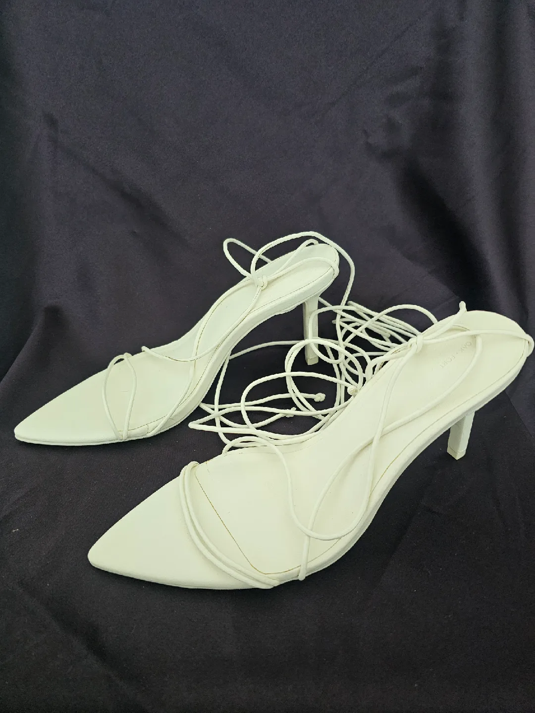 NEW - Oak + Fort Lace Up Heels - size 6 image indicator(4)
