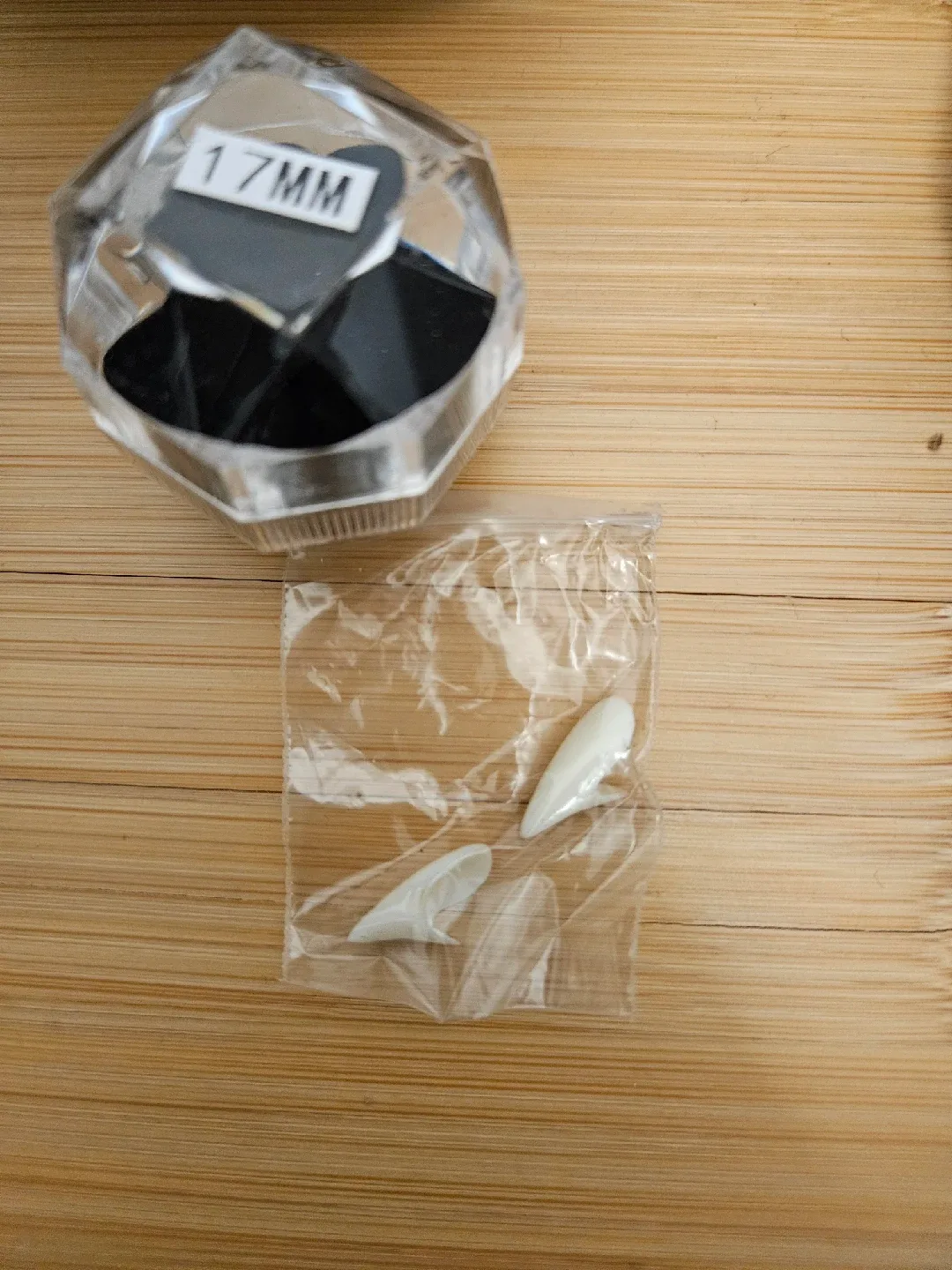 Vampire Fangs - 15, 17, 19mm (brand new unused) image indicator(3)