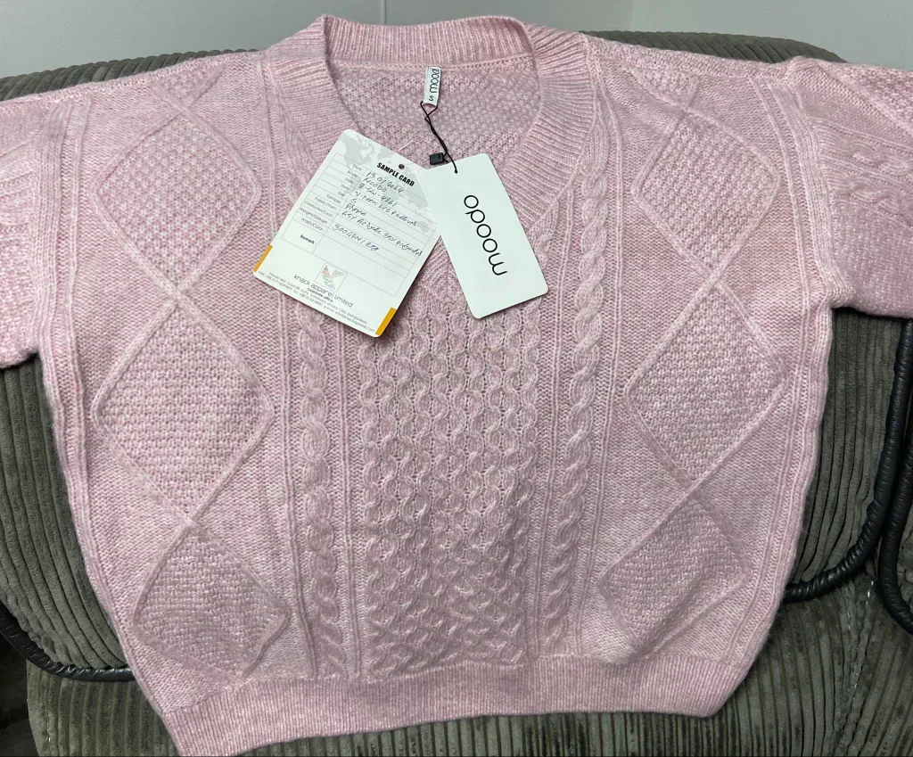 New MOODo Cable Knit Sweater - Pink with tag image indicator(2)