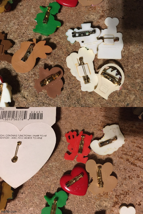 Lot of 47 pins buttons metal hair pins Hallmark Halloween - photo 4