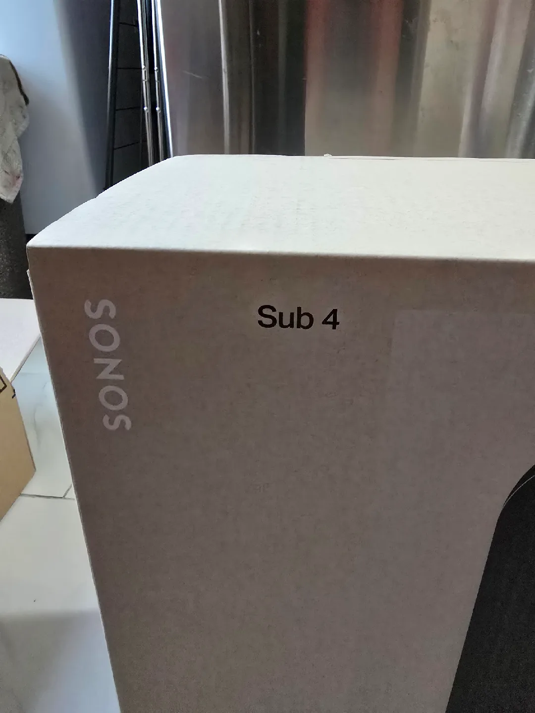 Sonos Sub 4 Premium Wireless Subwoofer image indicator(2)