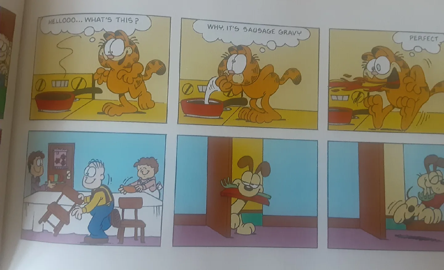 A Garfield Christmas by Jim Davis image indicator(5)