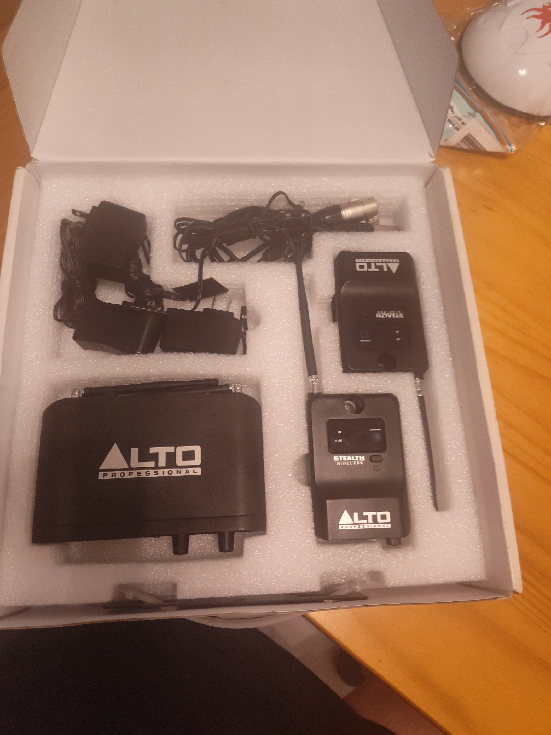 Alto Professional Stealth Wireless System - photo 2