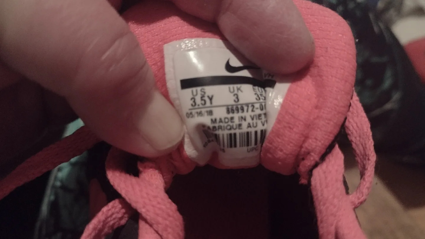 Nike Downshifter 7 Youth Running Shoes - Size 3.5 image indicator(3)